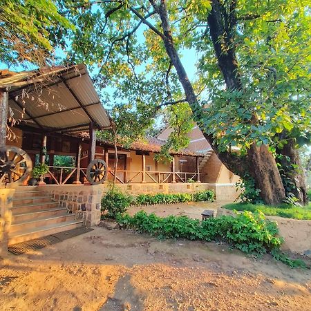 Surwahi Social Ecoestate Kānha Εξωτερικό φωτογραφία