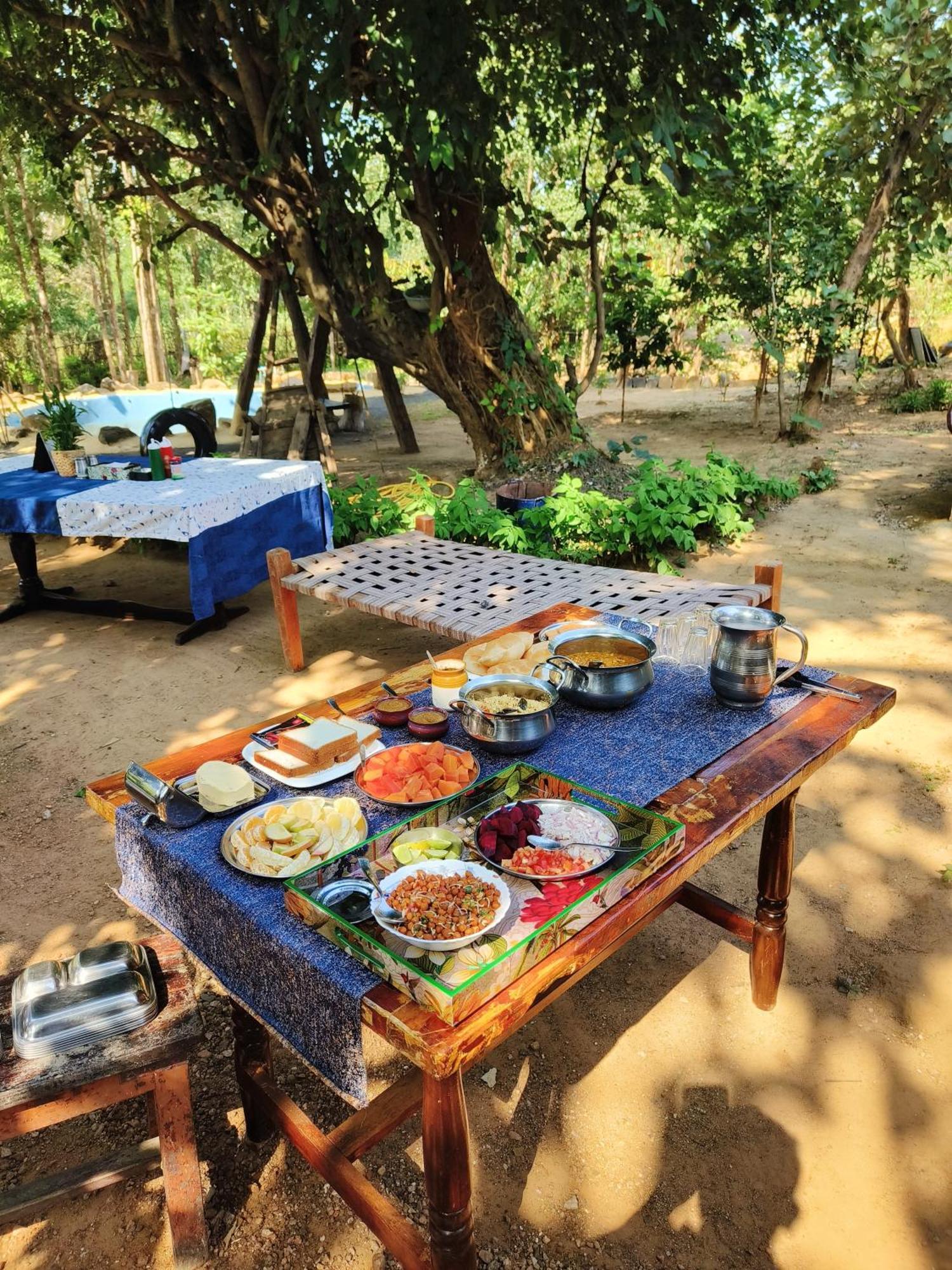 Surwahi Social Ecoestate Kānha Εξωτερικό φωτογραφία